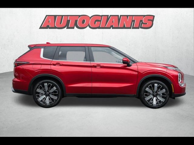 2025 Mitsubishi Outlander SE