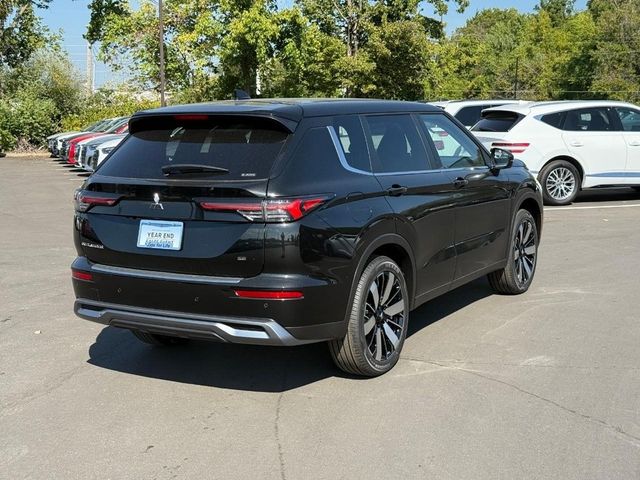 2025 Mitsubishi Outlander SE