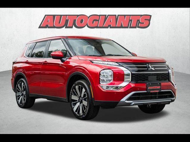 2025 Mitsubishi Outlander SE