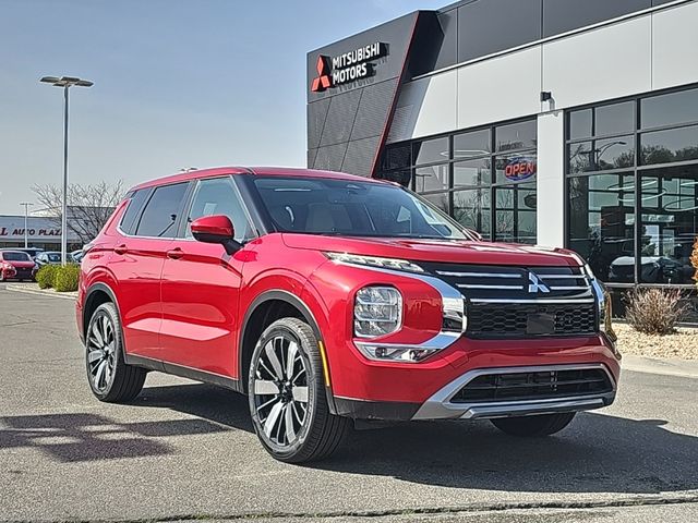 2025 Mitsubishi Outlander SE