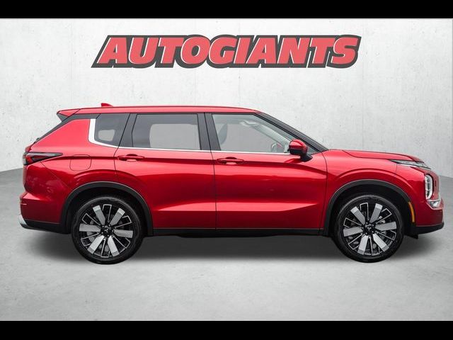 2025 Mitsubishi Outlander SE