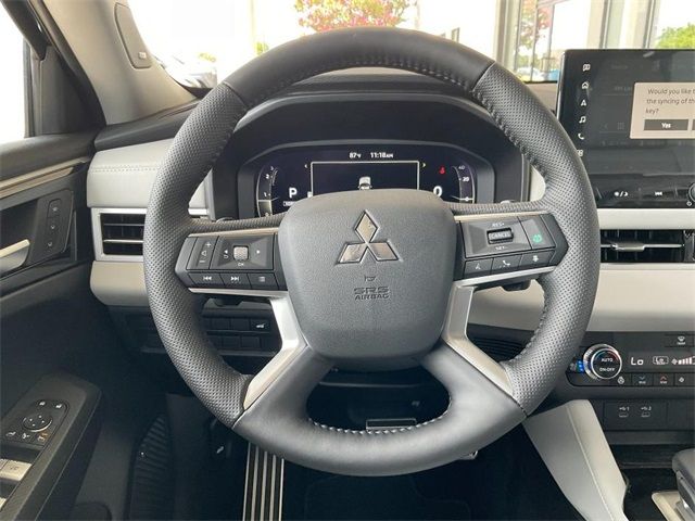 2025 Mitsubishi Outlander SEL
