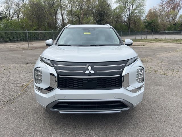 New 2025 Mitsubishi Outlander with Rear View Camera For Sale in ...