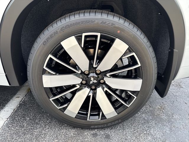 2025 Mitsubishi Outlander SEL