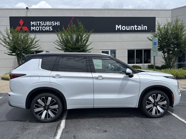 2025 Mitsubishi Outlander SEL