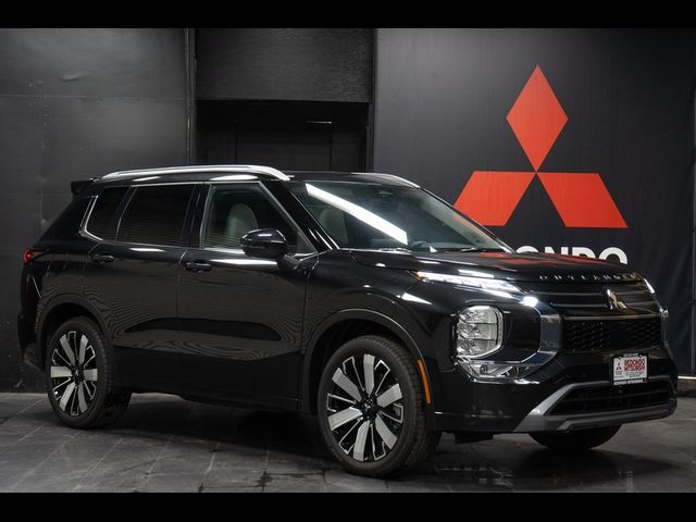 2025 Mitsubishi Outlander SEL
