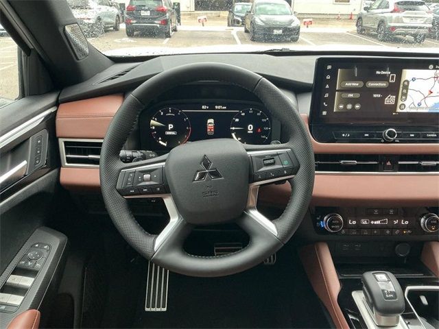 2025 Mitsubishi Outlander SEL