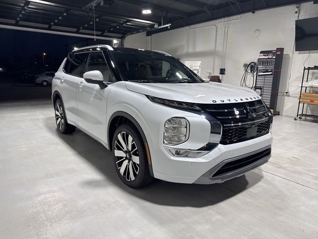 2025 Mitsubishi Outlander SEL