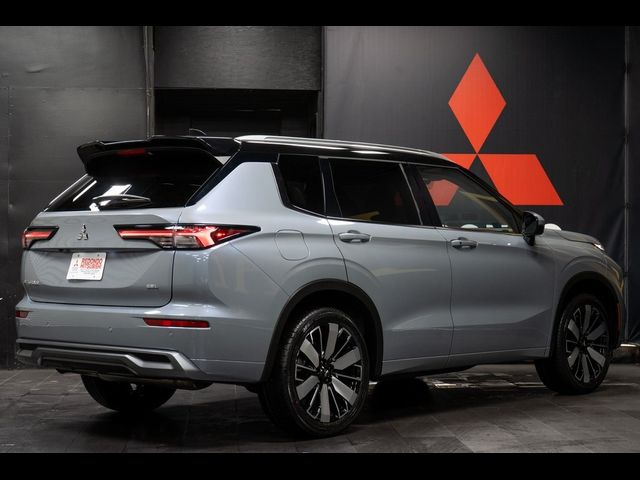 2025 Mitsubishi Outlander SEL