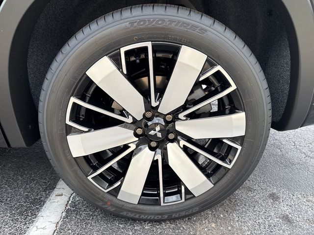 2025 Mitsubishi Outlander SEL