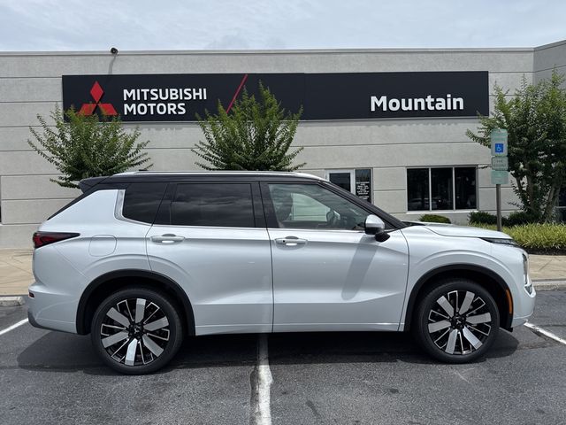 2025 Mitsubishi Outlander SEL