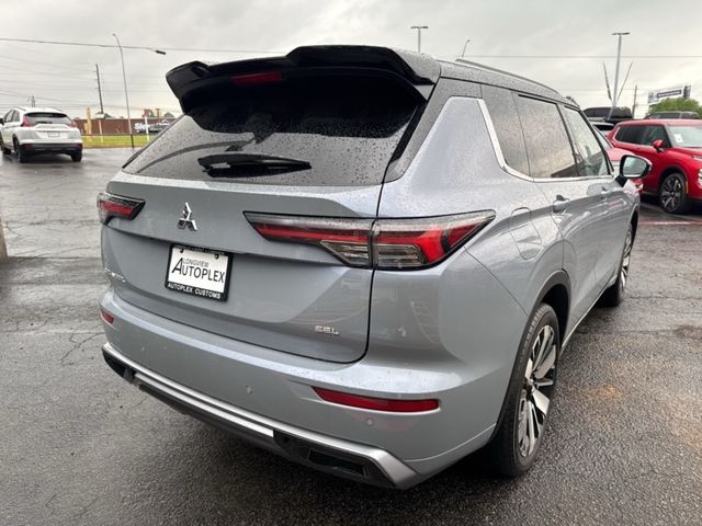 2025 Mitsubishi Outlander SEL
