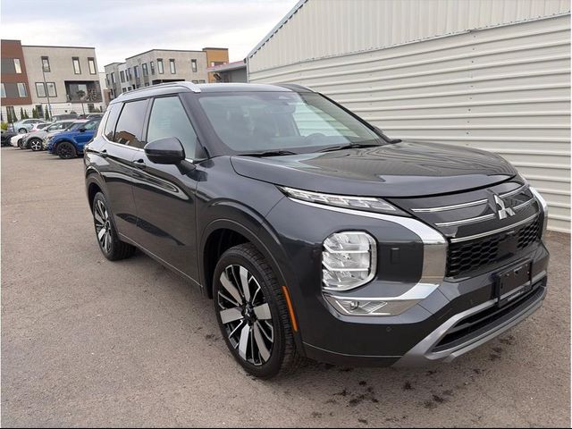 2025 Mitsubishi Outlander SEL