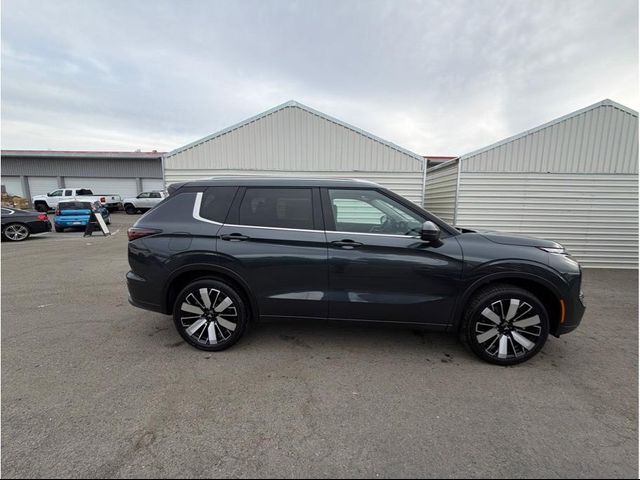 2025 Mitsubishi Outlander SEL
