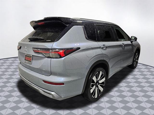 2025 Mitsubishi Outlander SEL