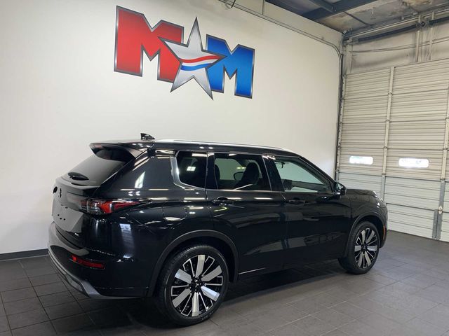 2025 Mitsubishi Outlander SEL