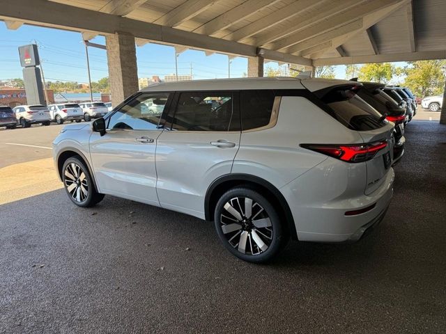2025 Mitsubishi Outlander SEL