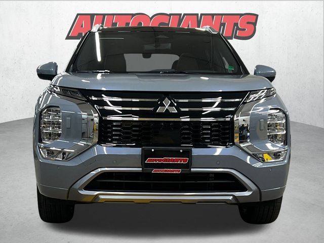 2025 Mitsubishi Outlander SEL