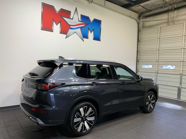 2025 Mitsubishi Outlander SEL