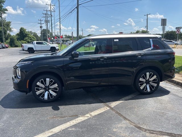 2025 Mitsubishi Outlander Platinum Edition