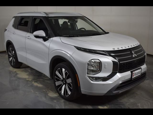 2025 Mitsubishi Outlander SEL