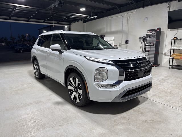 2025 Mitsubishi Outlander SEL