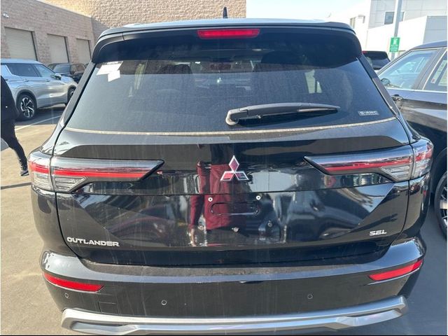 2025 Mitsubishi Outlander SEL