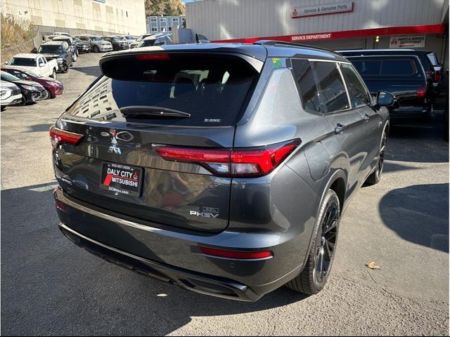 2025 Mitsubishi Outlander Plug-In Hybrid SEL Platinum Edition