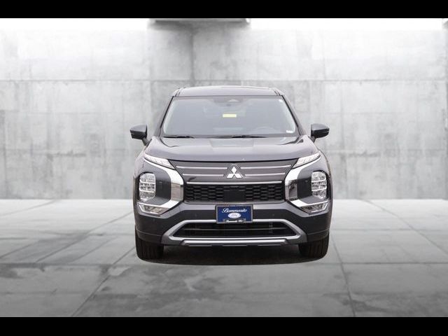 2025 Mitsubishi Outlander Trail Edition
