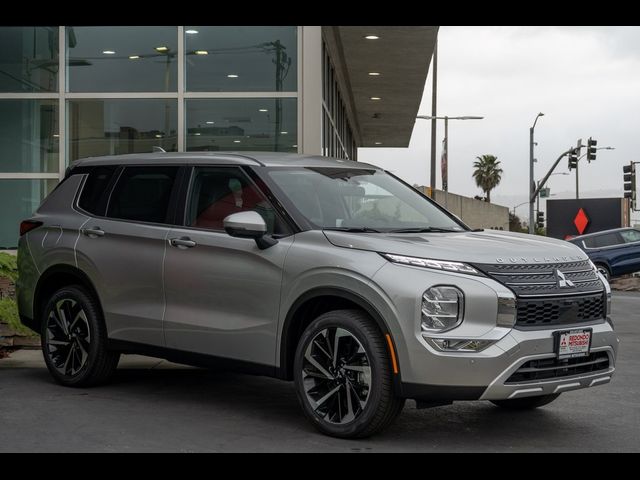 2025 Mitsubishi Outlander Plug-In Hybrid SE