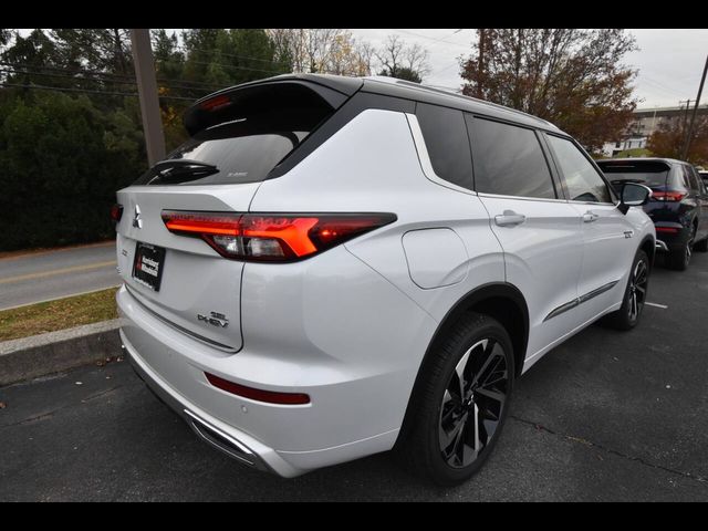 2025 Mitsubishi Outlander Plug-In Hybrid 