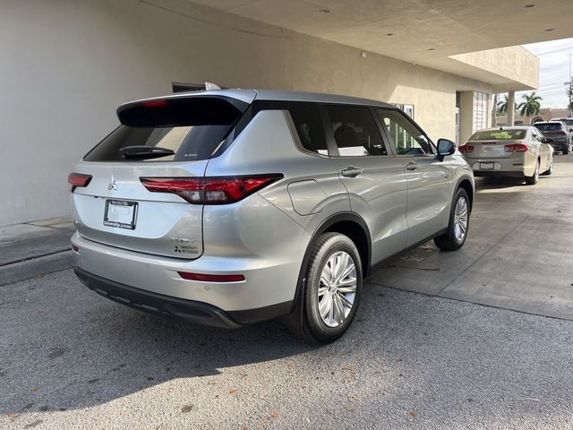 2025 Mitsubishi Outlander Plug-In Hybrid ES