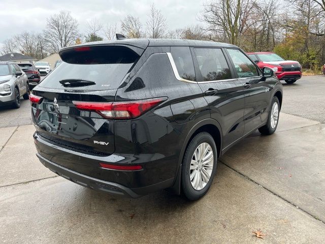 2025 Mitsubishi Outlander Plug-In Hybrid ES