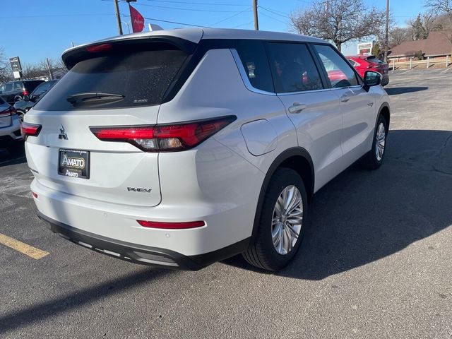 2025 Mitsubishi Outlander Plug-In Hybrid ES