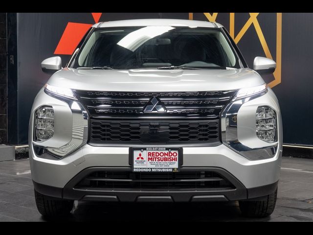 2025 Mitsubishi Outlander Plug-In Hybrid ES