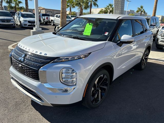 2025 Mitsubishi Outlander Plug-In Hybrid SE