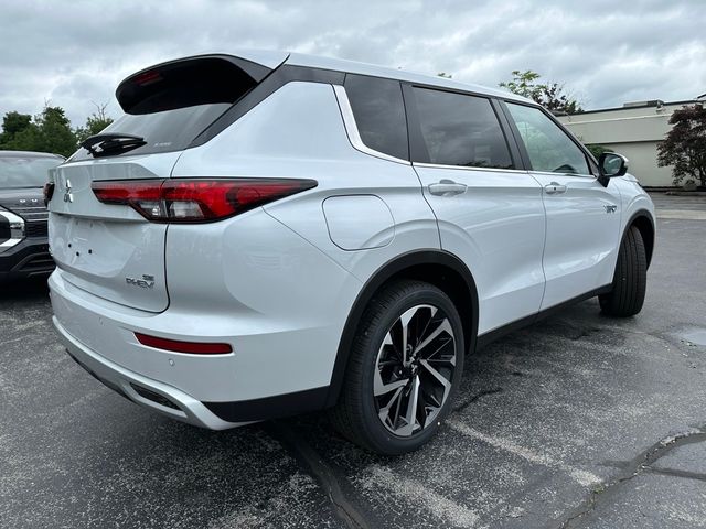 2025 Mitsubishi Outlander Plug-In Hybrid SE