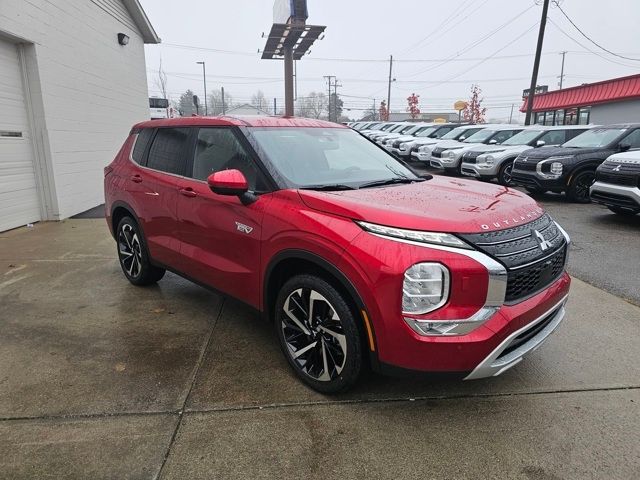 2025 Mitsubishi Outlander Plug-In Hybrid SE