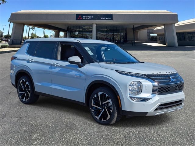 2025 Mitsubishi Outlander Plug-In Hybrid SE