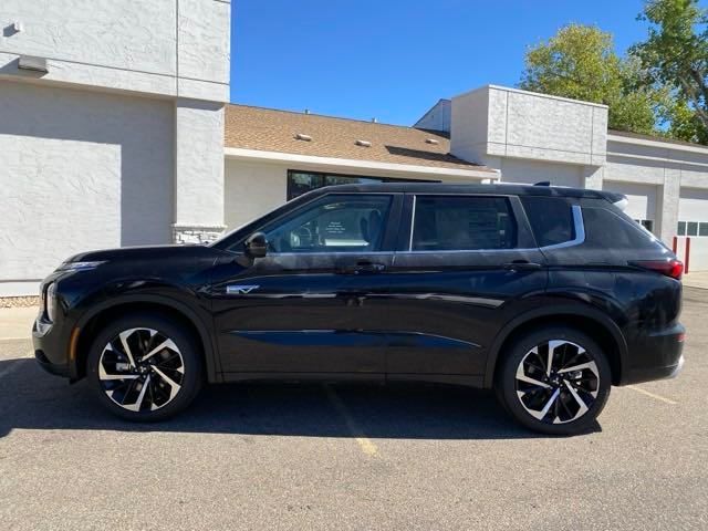 2025 Mitsubishi Outlander Plug-In Hybrid SE