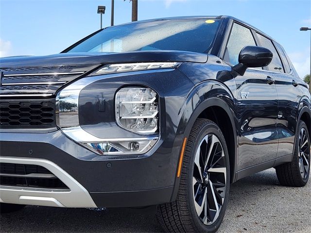 2025 Mitsubishi Outlander Plug-In Hybrid SE