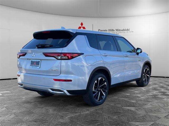 2025 Mitsubishi Outlander Plug-In Hybrid SE