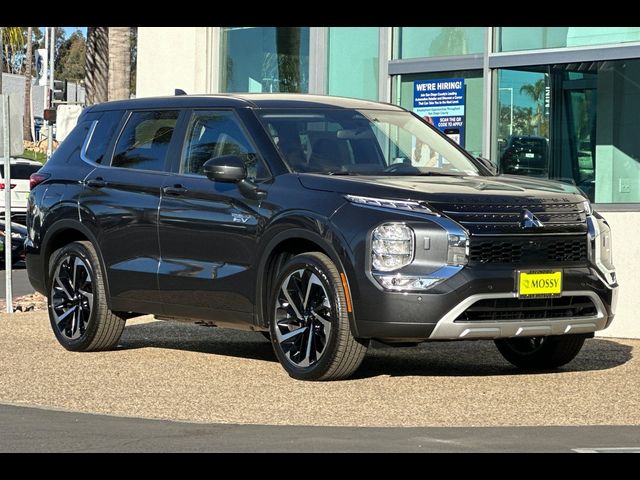 2025 Mitsubishi Outlander Plug-In Hybrid SE