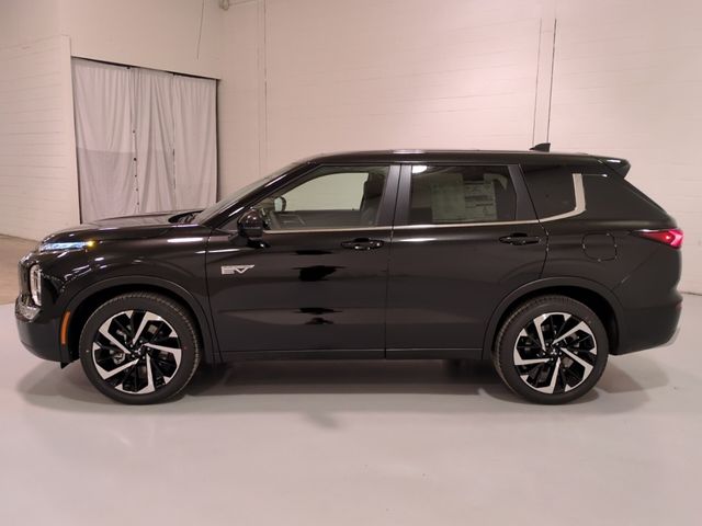 2025 Mitsubishi Outlander Plug-In Hybrid SE