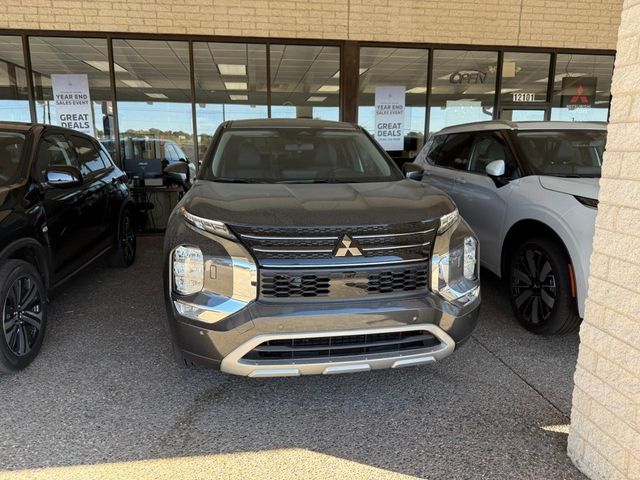 2025 Mitsubishi Outlander Plug-In Hybrid SE