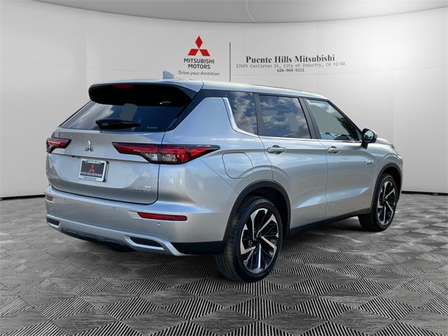 2025 Mitsubishi Outlander Plug-In Hybrid SE