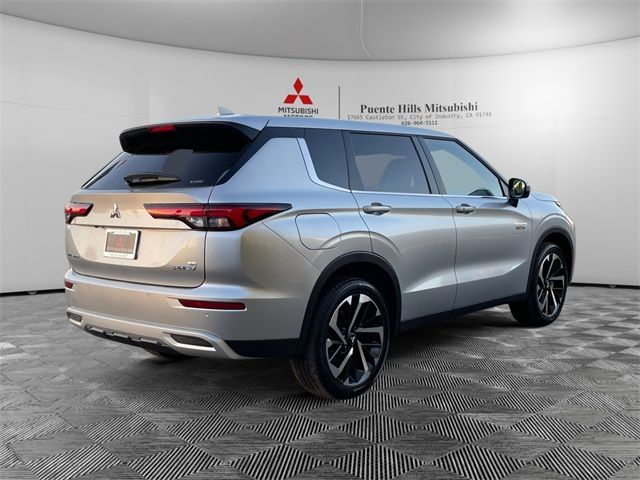 2025 Mitsubishi Outlander Plug-In Hybrid SE