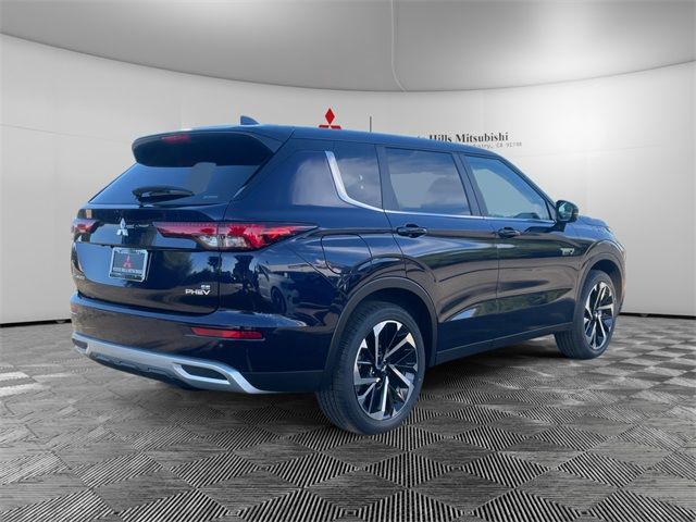 2025 Mitsubishi Outlander Plug-In Hybrid SE