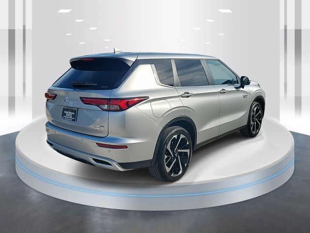 2025 Mitsubishi Outlander Plug-In Hybrid SE