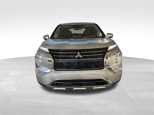 2025 Mitsubishi Outlander Plug-In Hybrid SE